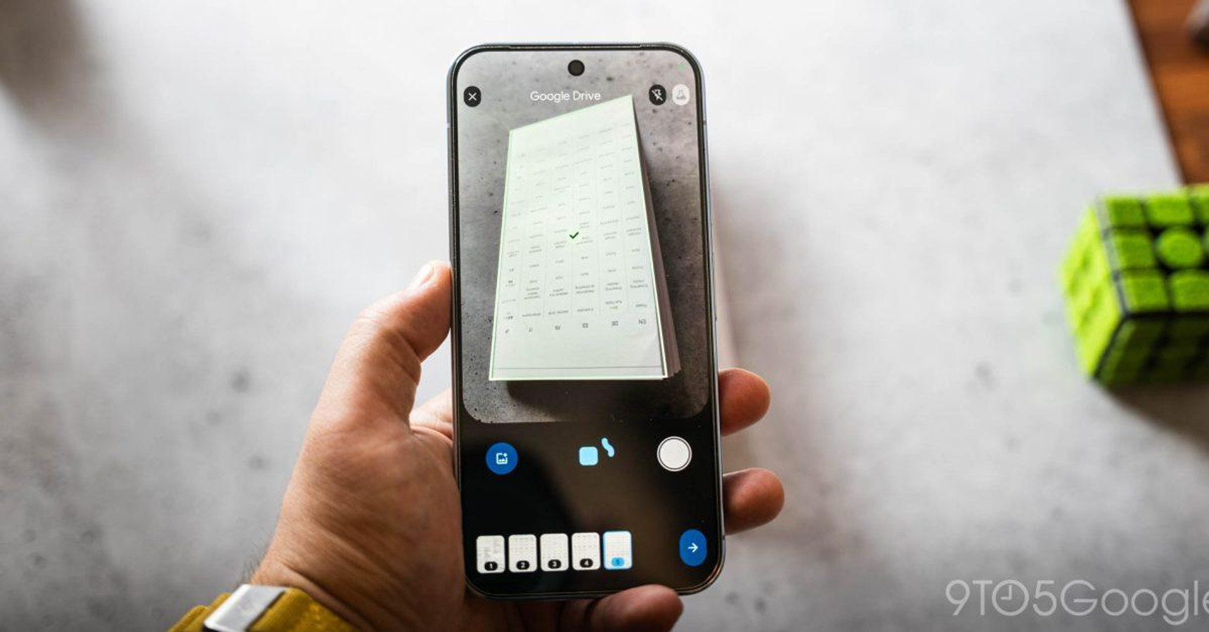 Google Drive の新しいドキュメントスキャナー、高性能 Android 向けに AI 活用のバッチスキャン機能を導入