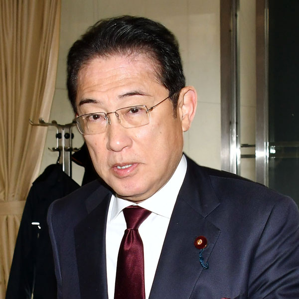 高市官邸の「カルビーいじめ」で…競合メーカー湖池屋&縁深い岸田元首相が猛烈とばっちり - 日刊ゲンダイDIGITAL
