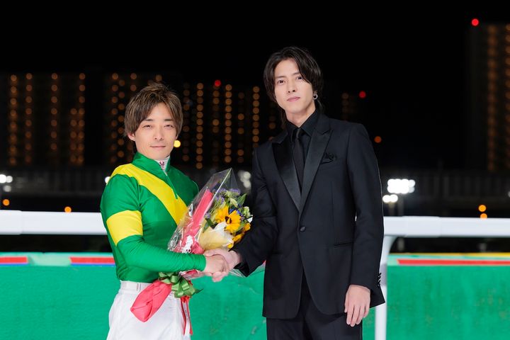 山下智久、船橋競馬場に凱旋！「かしわ記念」プレゼンター登場で会場大熱狂