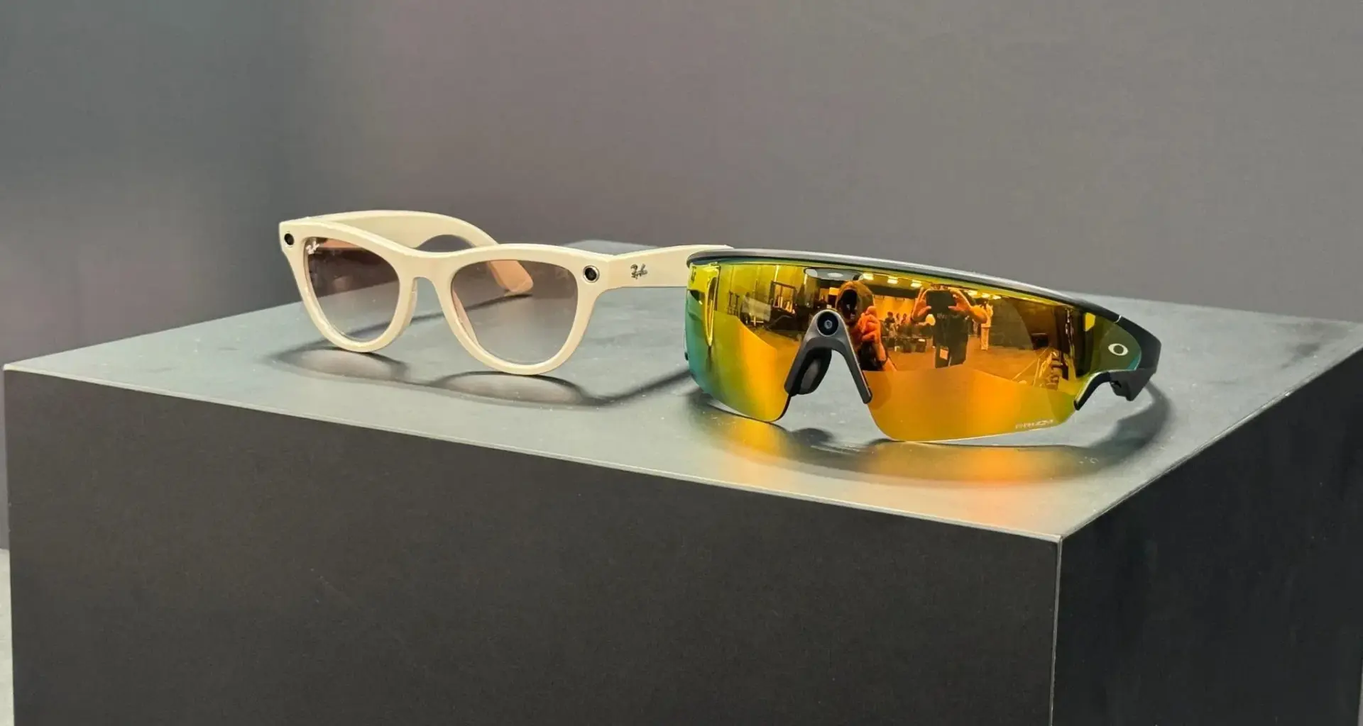 【週間振り返り】スマートグラス「Ray-Ban Meta」「Oakley Meta」日本発売決定、Google、Gemini対応スマート“オーディオ”グラス2モデルを2026年秋に発売 ほか - Mogura VR News