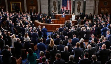 英国王の米演説、ユーモアで覆った政治的メッセージ 党派超え称賛 - 日本経済新聞