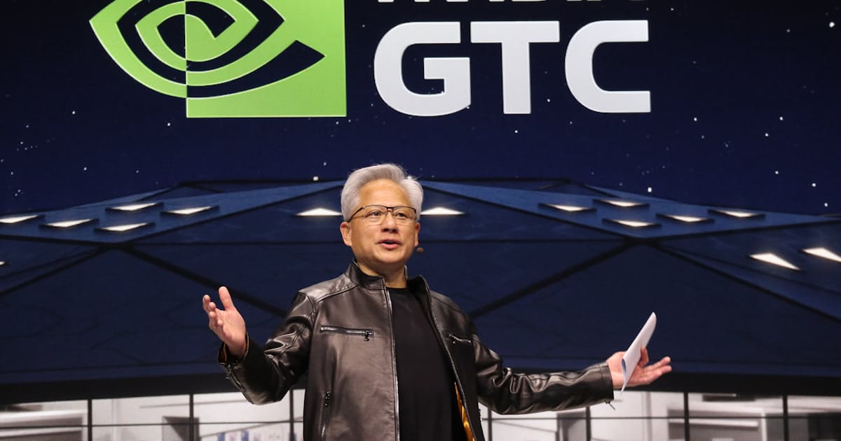 NVIDIA、NTTのお株奪う「光技術」傾倒 米コーニングなど提携拡大 - 日本経済新聞