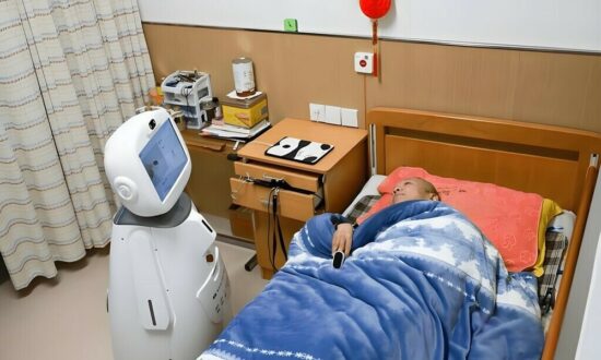 中国でAI擬人化サービスに初の法的指針 感情的サポートの安全性確保へ　写真1枚　国際ニュース：AFPBB News