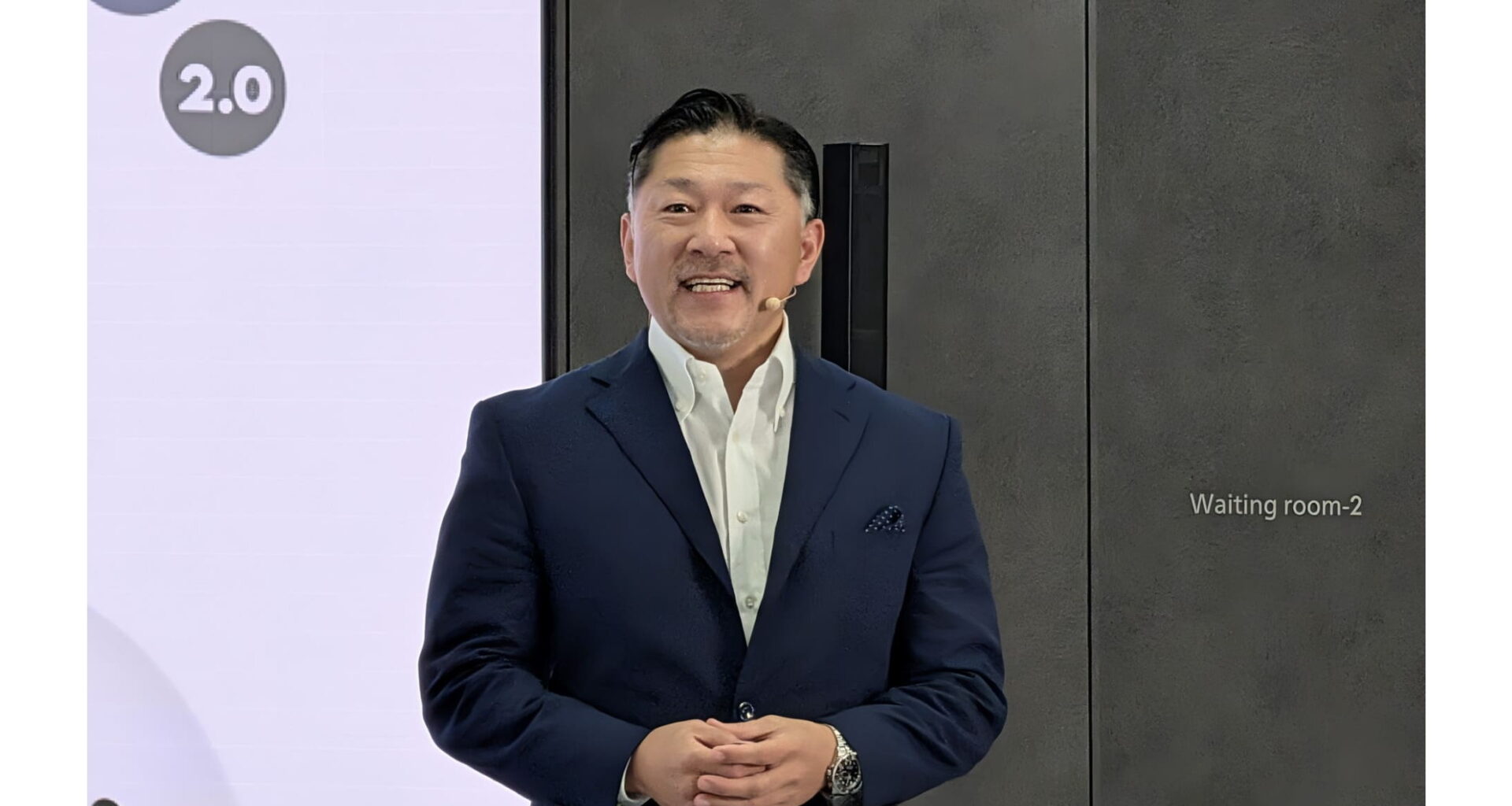 ahamoや楽天ユーザーを狙い撃つpovo、新トッピング「1.32TB」の巧妙な戦略 - ケータイ Watch