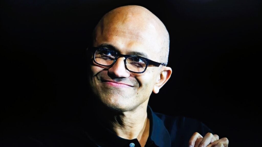 マイクロソフトCEO、AI企業を批判：「世間を納得させるには、有言実行が必要」