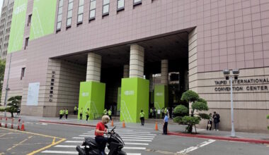 「DGX Station for Windows」搭載PCってどんな感じ？　NVIDIAの展示会場で見てきた（ITmedia PC USER）