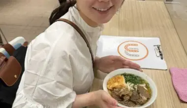 “競馬中継で人気”テレ東・冨田有紀アナ　約1年半ぶり栗東トレセン取材S！「髪が乱れても可愛い」の声 - スポニチ Sponichi Annex 芸能