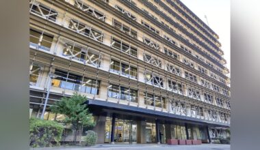 さいたま市の中学校で「催涙スプレーを誤噴射」と通報、男女１６人搬送…不審者用スプレーを生徒が噴射か - 読売新聞