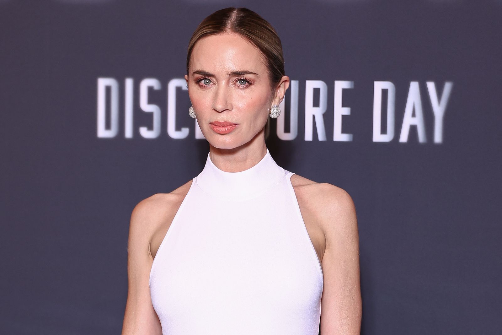 エミリー・ブラントEmily Blunt attends the Disclosure Day Paris Premiere at Le Grand Rex on June 02 2026 in Paris France.