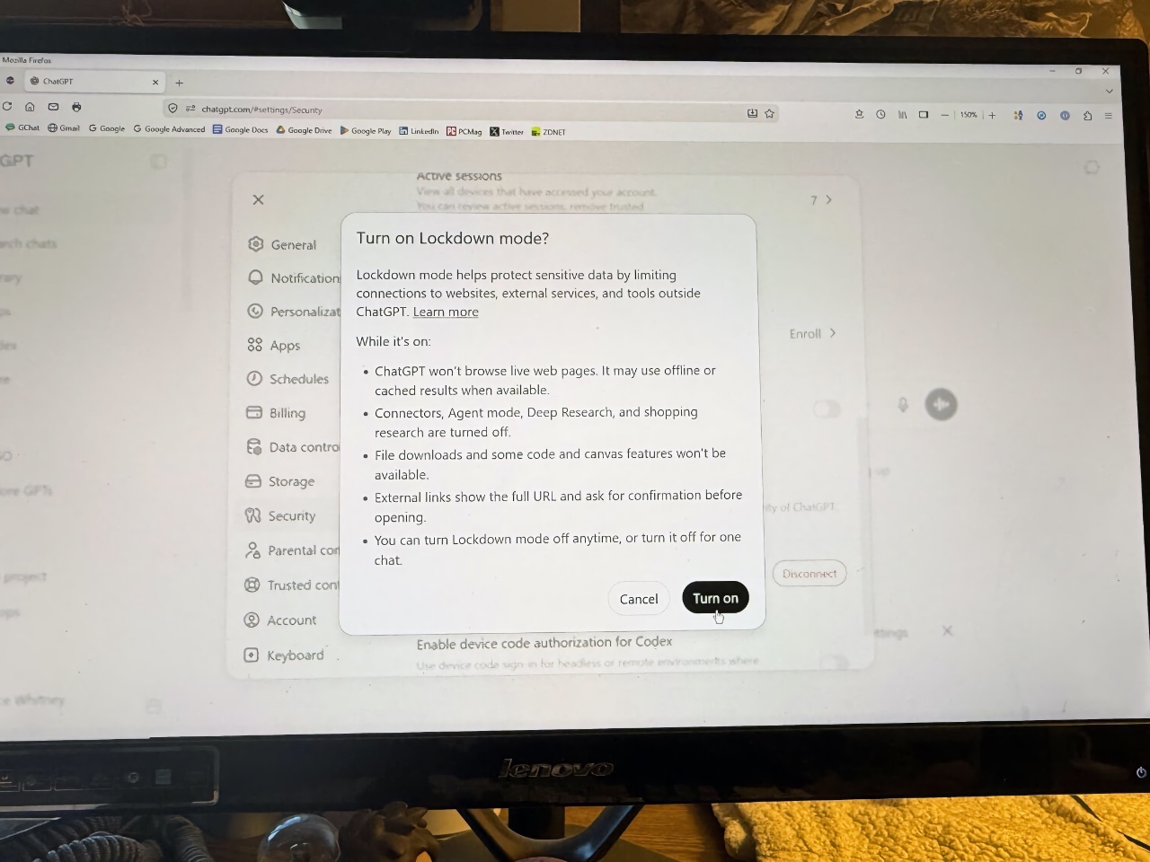 「ChatGPT」、データ窃取を防ぐ「ロックダウンモード」の一般提供を開始 - ZDNET Japan