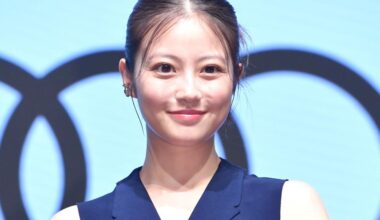今田美桜 ドアップ自撮り＆オフショルドレス姿にファン歓喜「レベチ！」「ビジュが大爆発」 - デイリースポーツ
