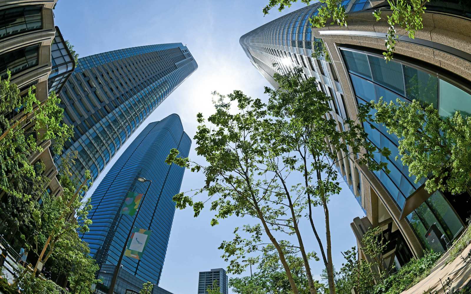 東京・大阪の都心タワマン最上階、6割が現金一括購入 市場揺らす富裕層・外国人 不動産高騰が加速 - 日本経済新聞