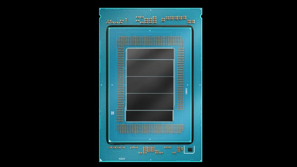 Intel、18Aプロセス採用の「Xeon 6+ (Clearwater Forest)」を量産開始：288コアが切り拓くAIエージェントの未来