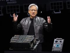 ジェンスン・フアン氏の象徴的な革ジャケットがオークションに出品される | Business Insider Japan