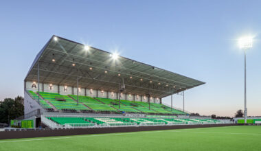 〈アスレチック・クラブ・ボイシ・プロサッカースタジアム（Athletic Club Boise, Professional Soccer Stadium）〉クッシング・テレル（Cushing Terrell）