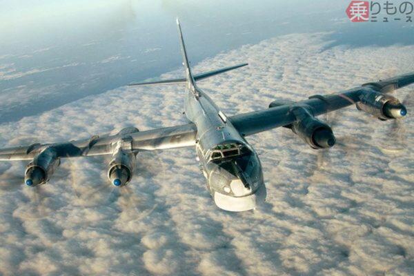 ロシア軍の戦略爆撃機が「真っ二つ」に ウクライナが「約800kmの長距離攻撃」 衛星画像で損傷確認 - carview!