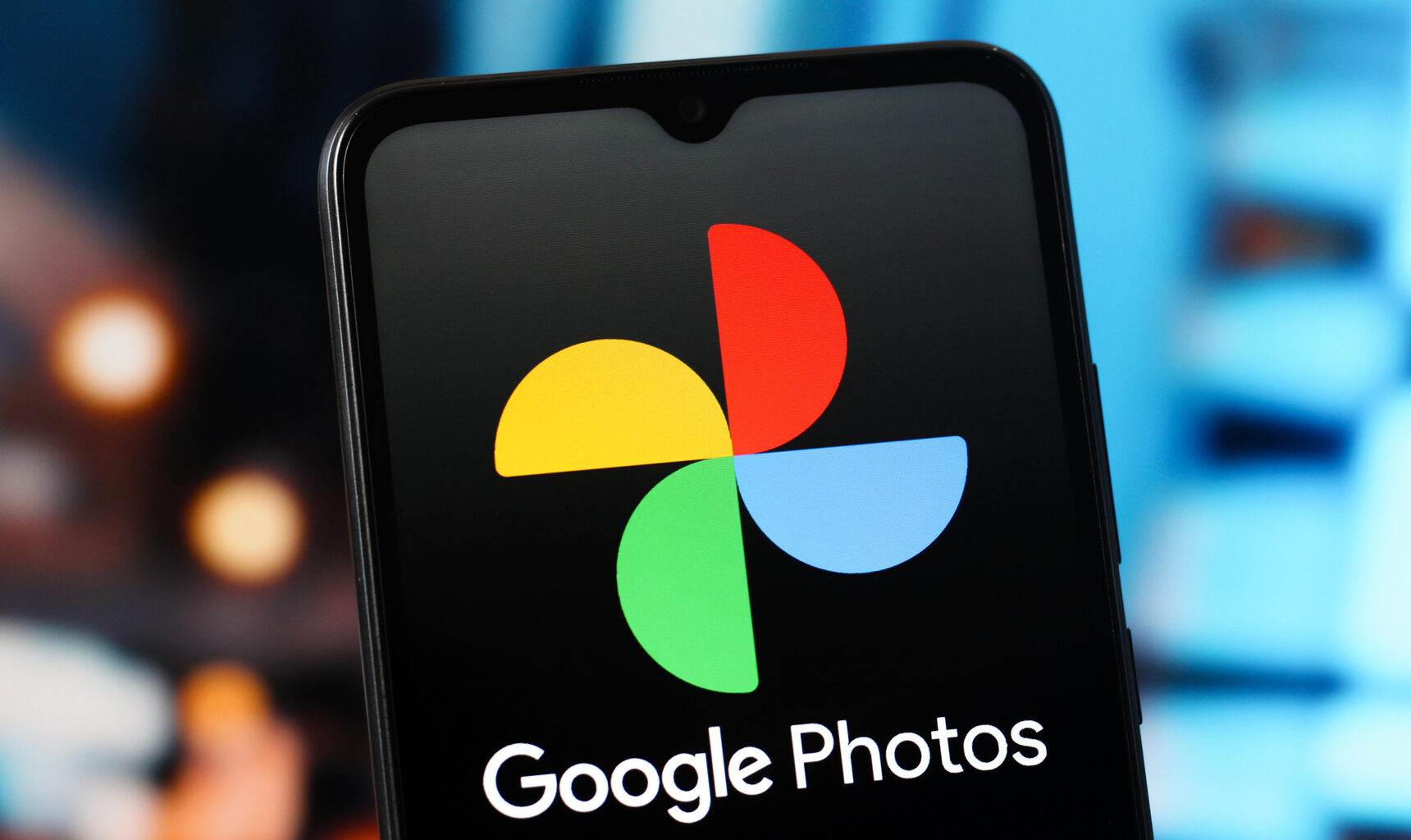 Google Photos が AI 搭載の「Video Remix」を発表、シネマティックな再照明や背景差し替えでクリップを瞬時に変換