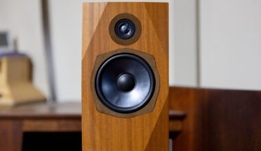 【レビュー】DIATONEの遺伝子継承、最新なのに懐かしい“惚れる音”Tecnologia e Cuore「DS-TC52B」を聴く - AV Watch