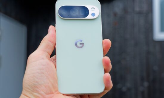 Pixel 11は「買い」なのか、3つのAIと“占い”で確かめた結果 - ケータイ Watch