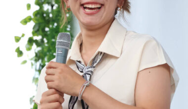 トークショーを行った今村聖奈騎手（カメラ・川崎　俊介）
