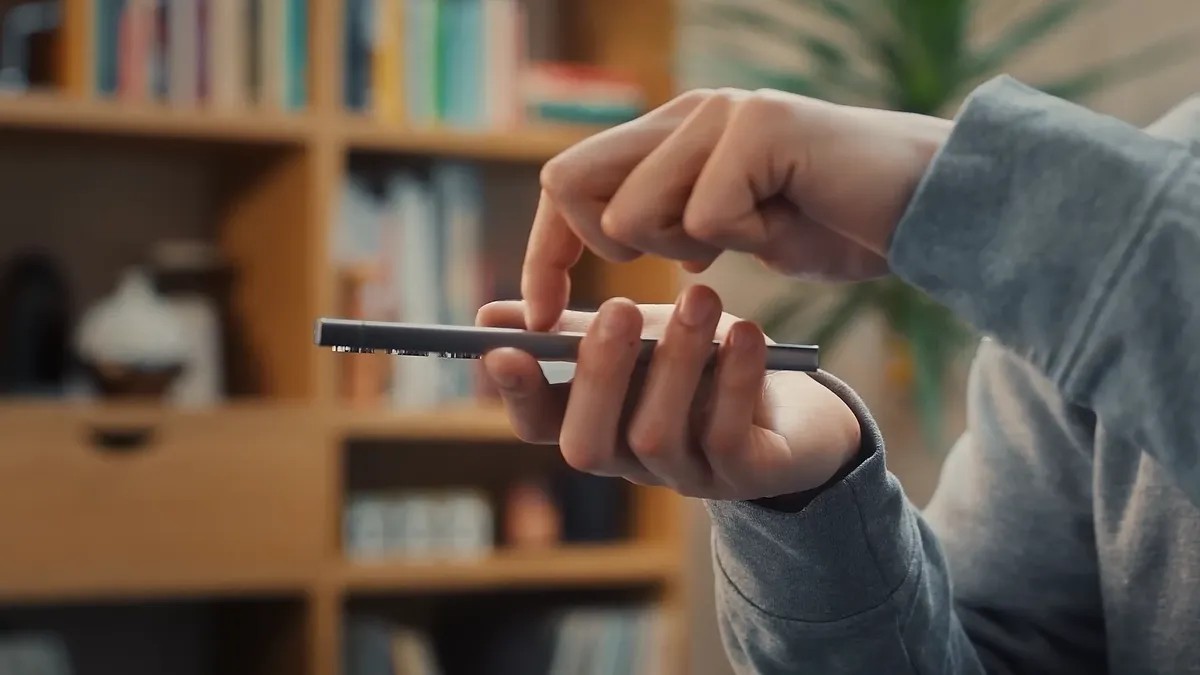 Googleの「かこって検索」、詐欺メッセージをAIで判別できる新機能 - ケータイ Watch